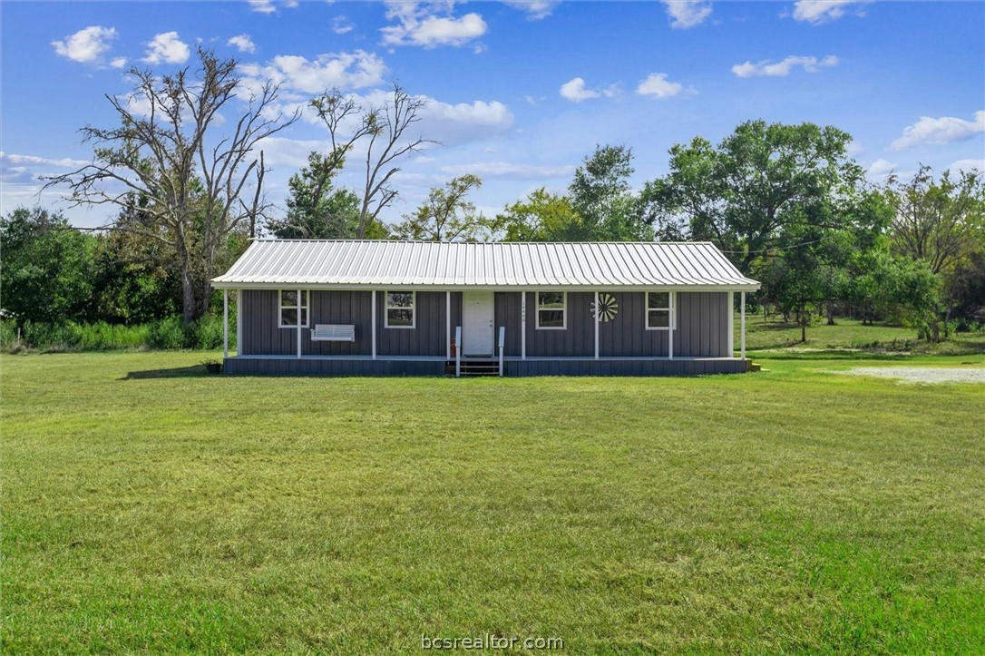 14440 FM 1696 RD, BEDIAS, TX 77831, photo 1 of 32