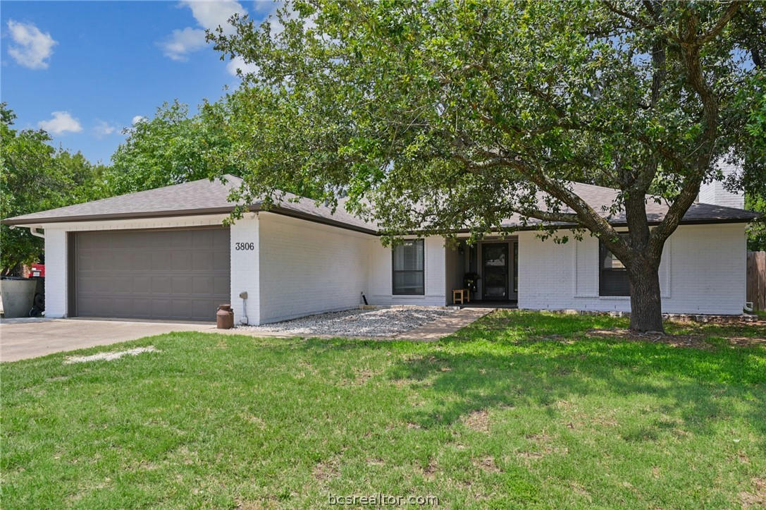 3806 VALLEY OAKS DR, BRYAN, TX 77802, photo 1 of 19
