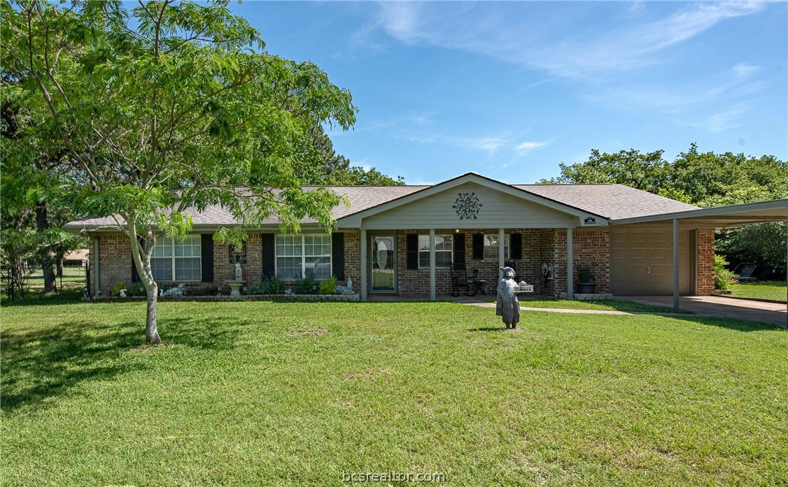 129 GOLFCLUB DR, HILLTOP LAKES, TX 77871, photo 1 of 43