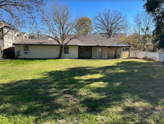 212 INLOW BLVD, BRYAN, TX 77801, photo 4 of 17