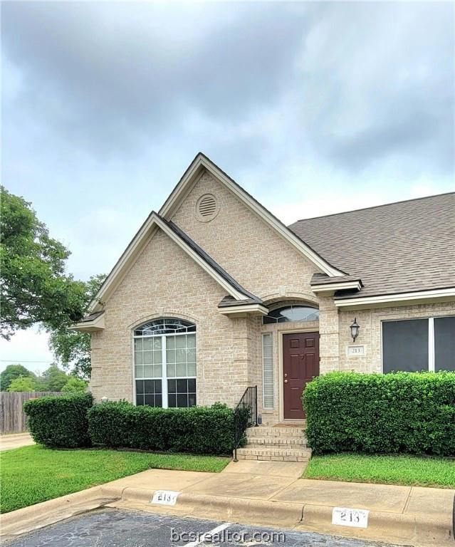 213 FRATERNITY ROW, COLLEGE STATION, TX 77845, photo 1 of 13