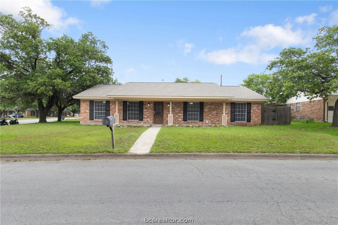 3501 MIDWEST DR, BRYAN, TX 77802, photo 1 of 31